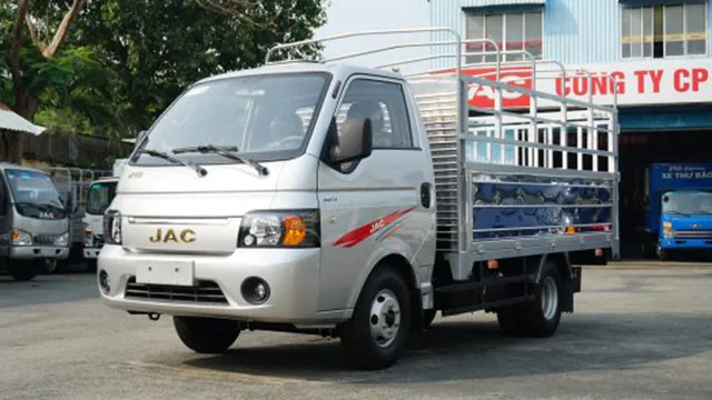 Jac 24 tấn cũ giá tốt động cơ công nghệ Isuzu khu vực TPHCM