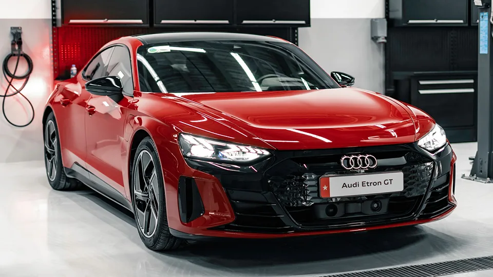 e-Tron GT