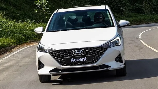 Ngoại thất Hyundai Accent