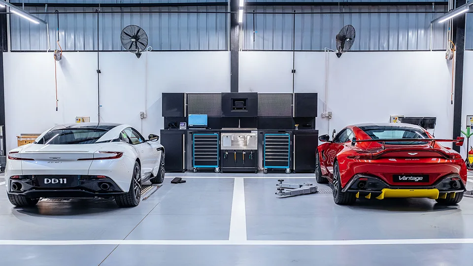 Aston Martin Hà Nội