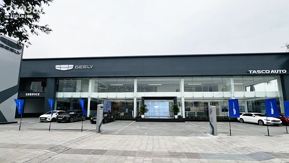 Geely Long Biên
