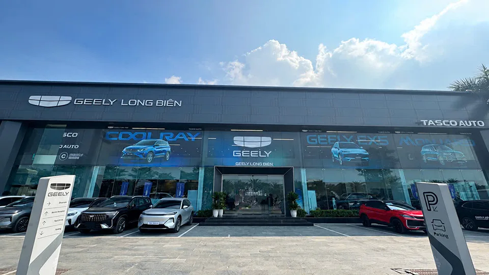 Geely Long Biên