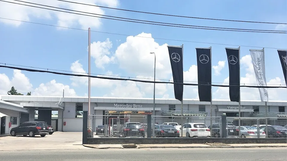 Mercedes-Benz Vietnam Star Chế Lan Viên