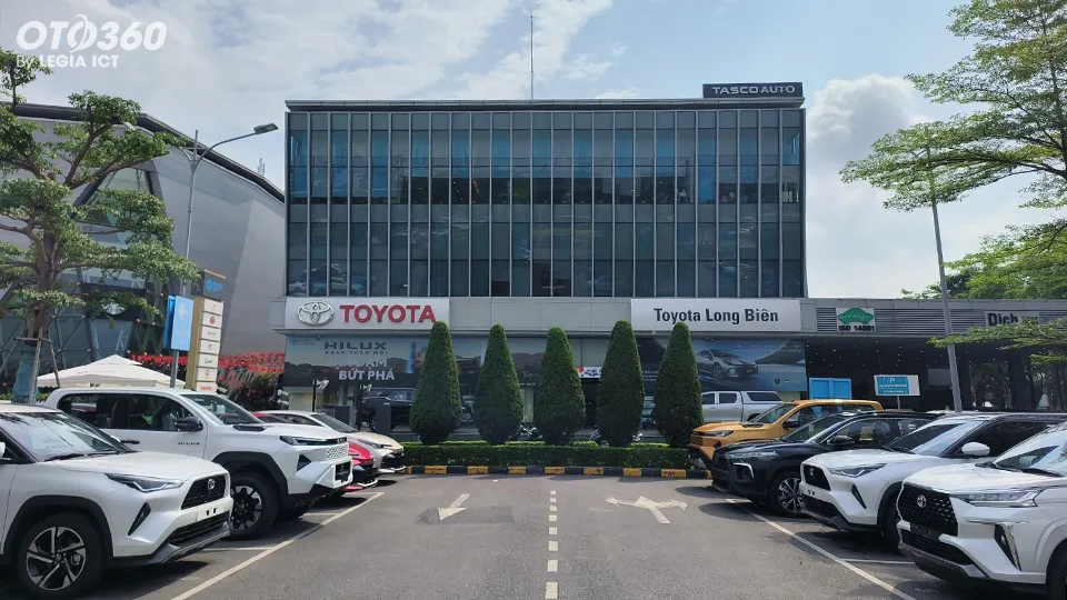 Toyota Long Biên